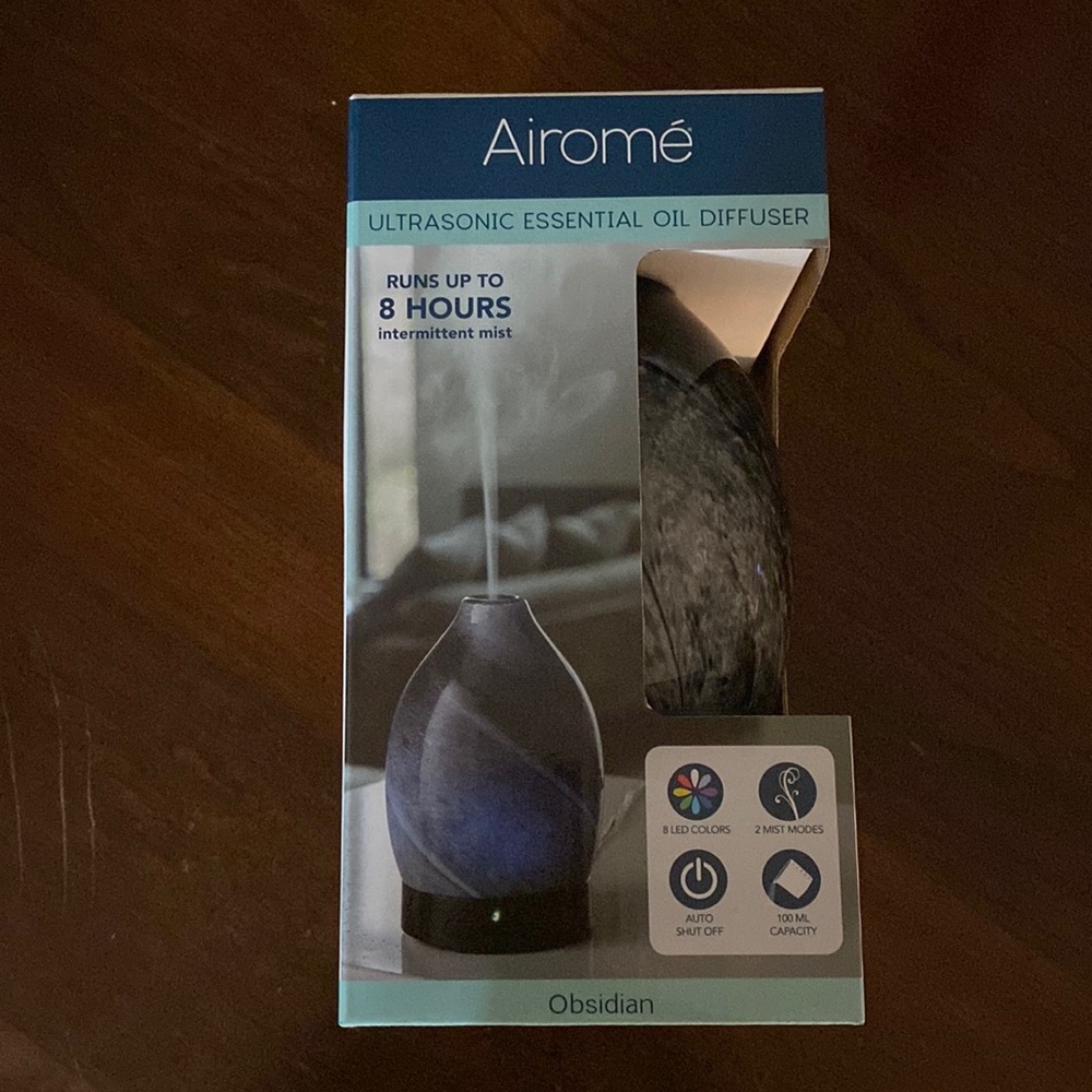 BNWT Airomé ultrasonic essential oil diffuser